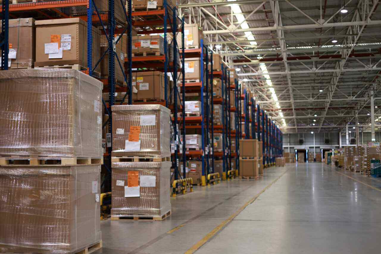Image of a warehouse center in Indianapolis, IN